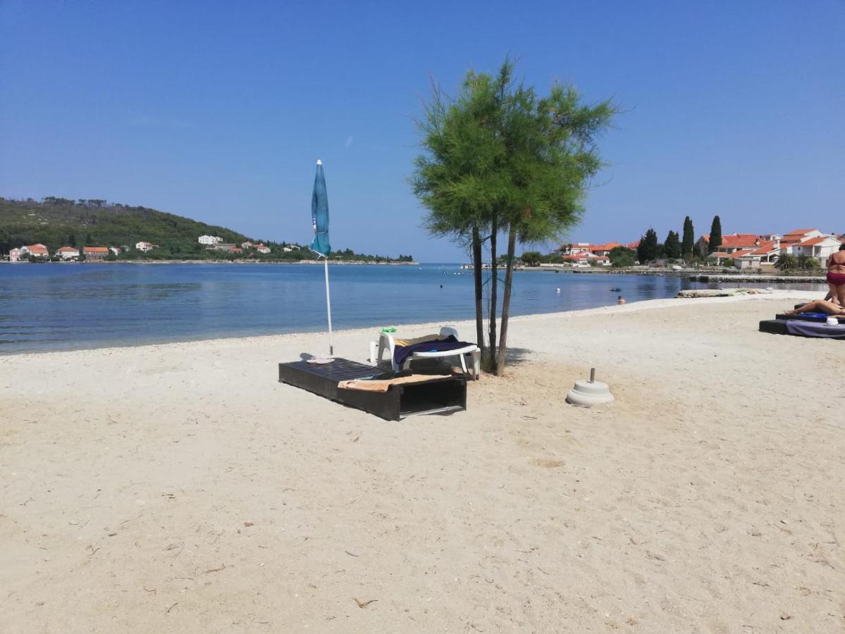 Apartman Andela Preko Bagian luar foto