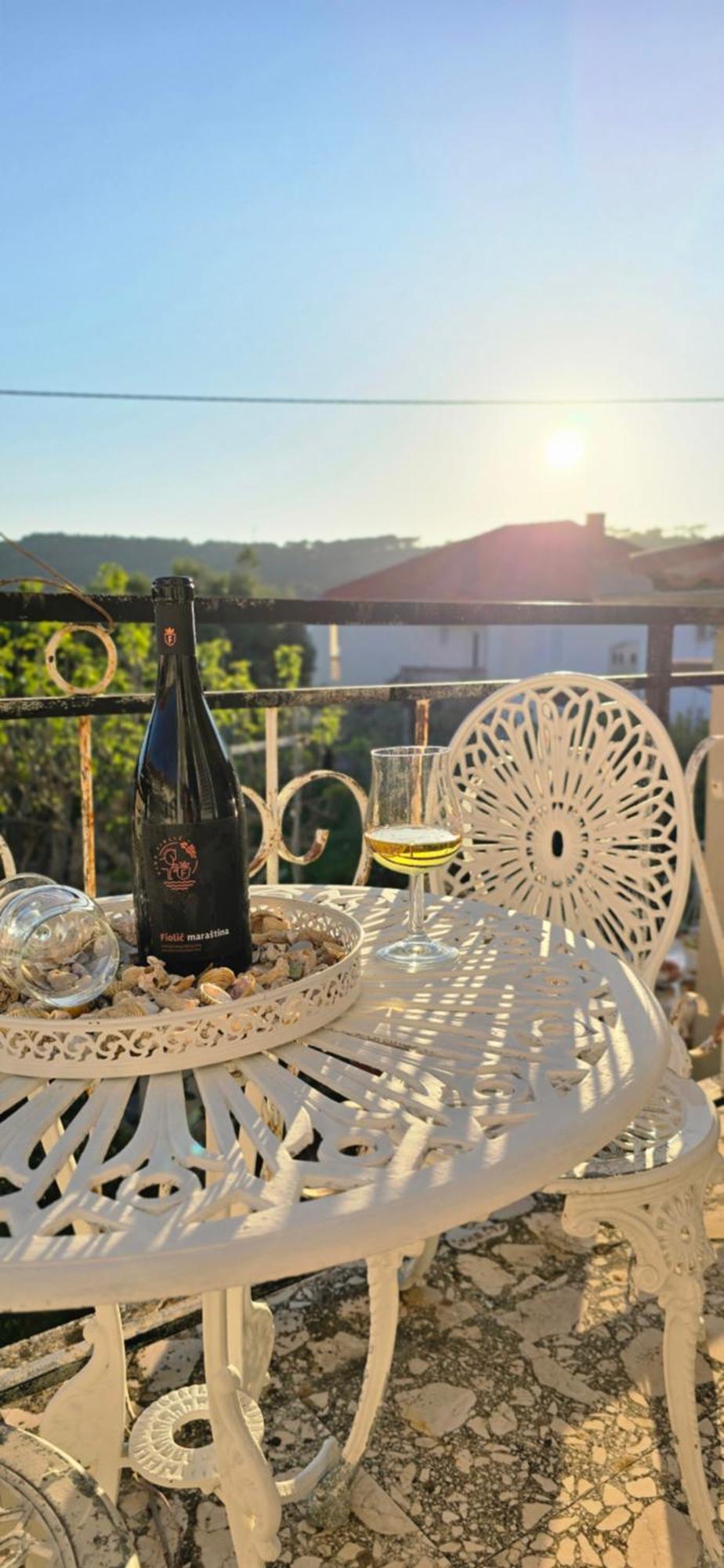 Apartman Andela Preko Bagian luar foto